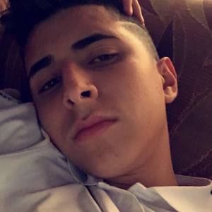 Meet your Posher, Yan